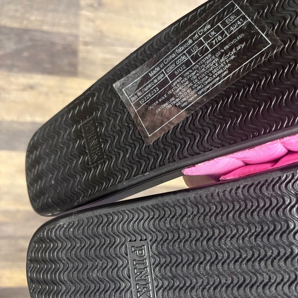 PINK Victoria's Secret Puffer wide strap slides lot of 2 size Large - Picture 4 of 6